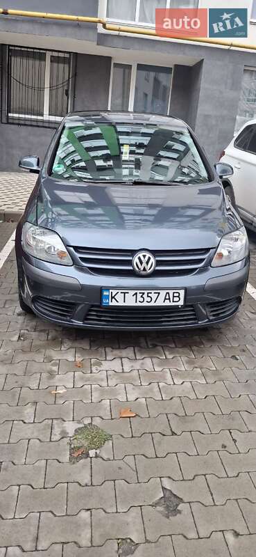 Хетчбек Volkswagen Golf Plus 2005 в Ірпені