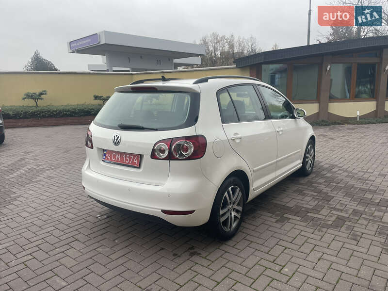 Хэтчбек Volkswagen Golf Plus 2010 в Виноградове