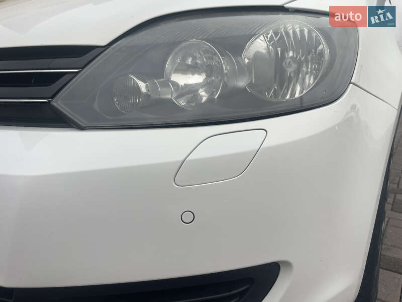 Хэтчбек Volkswagen Golf Plus 2010 в Виноградове