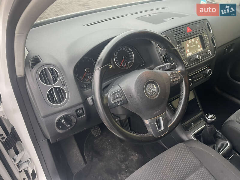 Хэтчбек Volkswagen Golf Plus 2010 в Виноградове