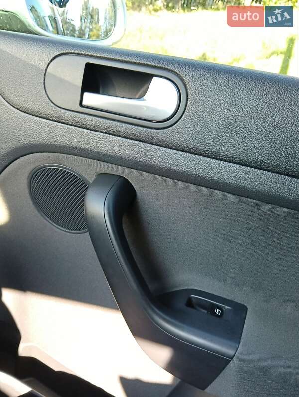 Хэтчбек Volkswagen Golf Plus 2008 в Житомире