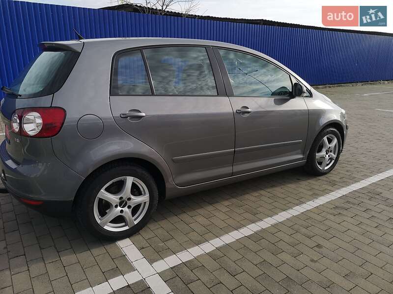 Хэтчбек Volkswagen Golf Plus 2008 в Калуше