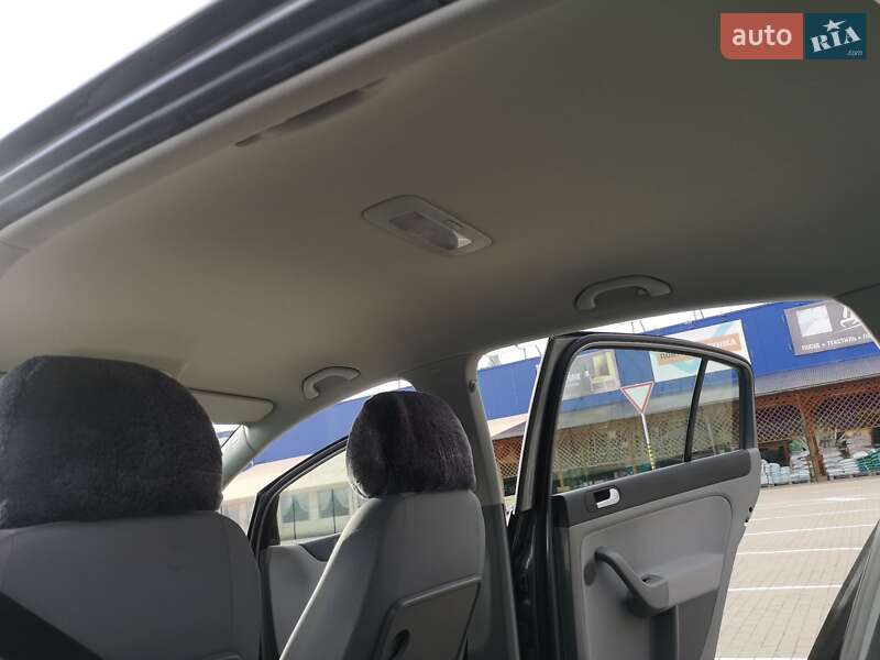 Хэтчбек Volkswagen Golf Plus 2008 в Калуше