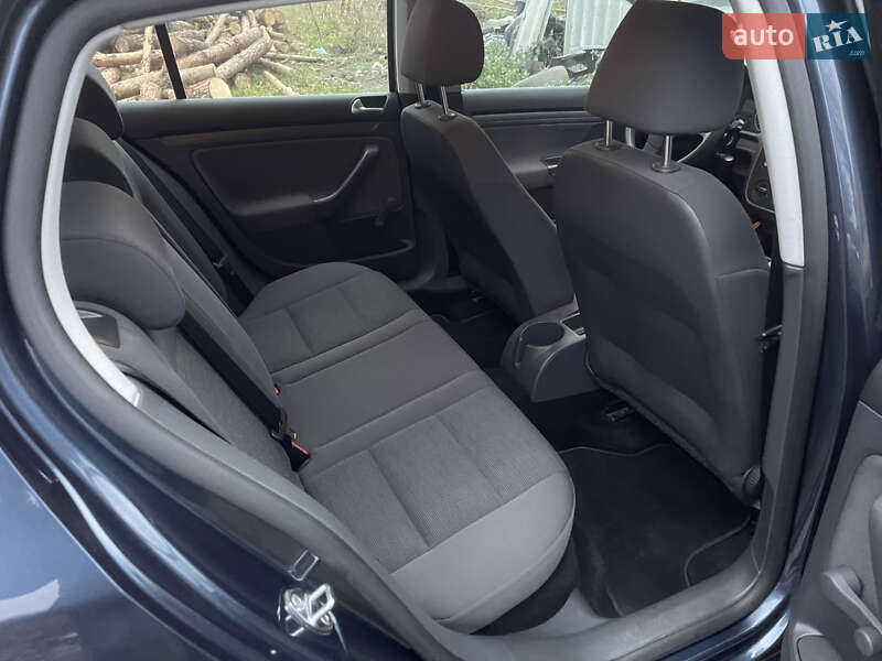 Хэтчбек Volkswagen Golf Plus 2010 в Луцке