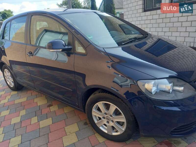 Хэтчбек Volkswagen Golf Plus 2006 в Сарнах фото 2 Хэтчбек Volkswagen Golf Plus 2006 в Сарнах