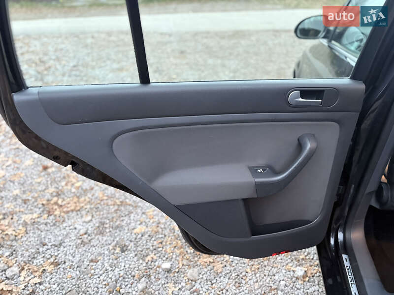 Хэтчбек Volkswagen Golf Plus 2006 в Виннице