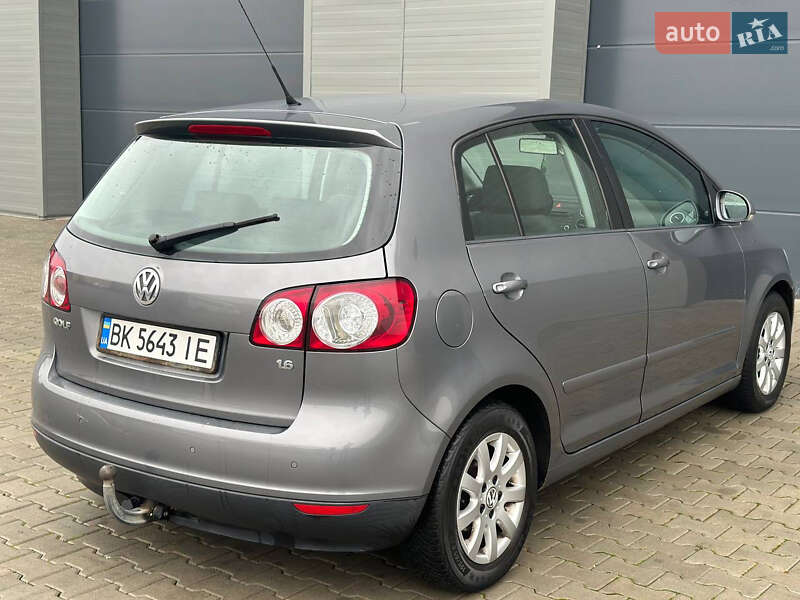 Хэтчбек Volkswagen Golf Plus 2006 в Сарнах