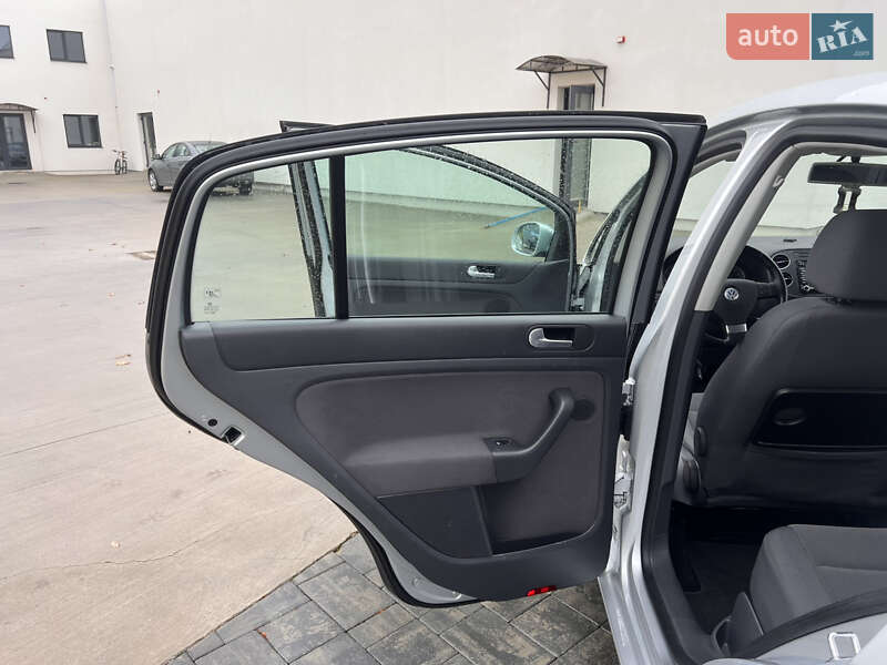 Хетчбек Volkswagen Golf Plus 2009 в Луцьку фото 13 Хетчбек Volkswagen Golf Plus 2009 в Луцьку