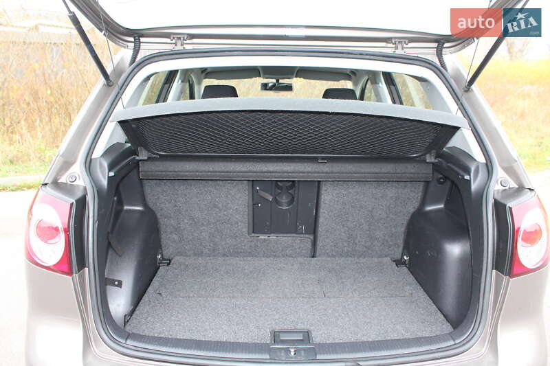 Хэтчбек Volkswagen Golf Plus 2010 в Дрогобыче