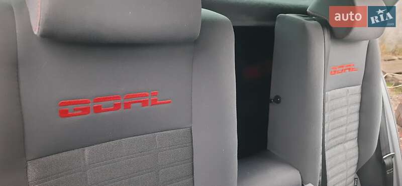 Хэтчбек Volkswagen Golf Plus 2006 в Киеве