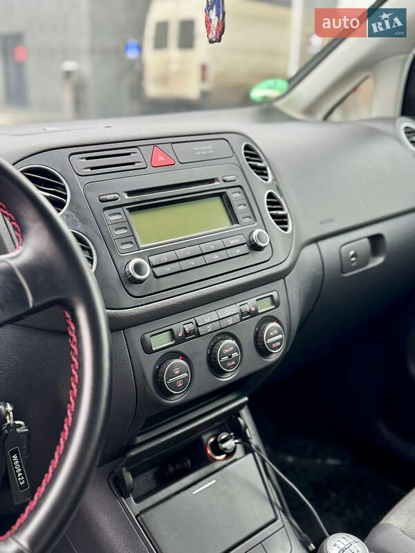 Хетчбек Volkswagen Golf Plus 2006 в Лубнах