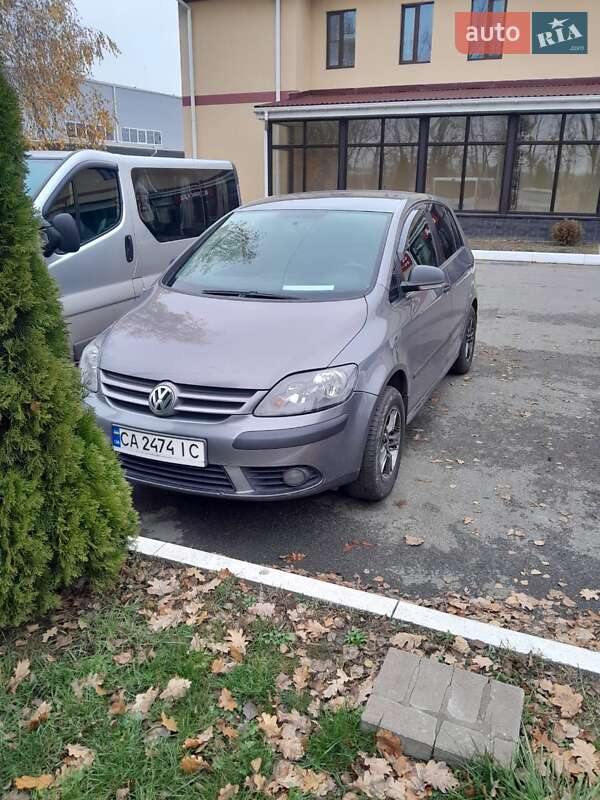 Хэтчбек Volkswagen Golf Plus 2006 в Киеве