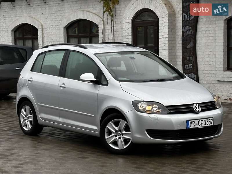 Хэтчбек Volkswagen Golf Plus 2010 в Красилове