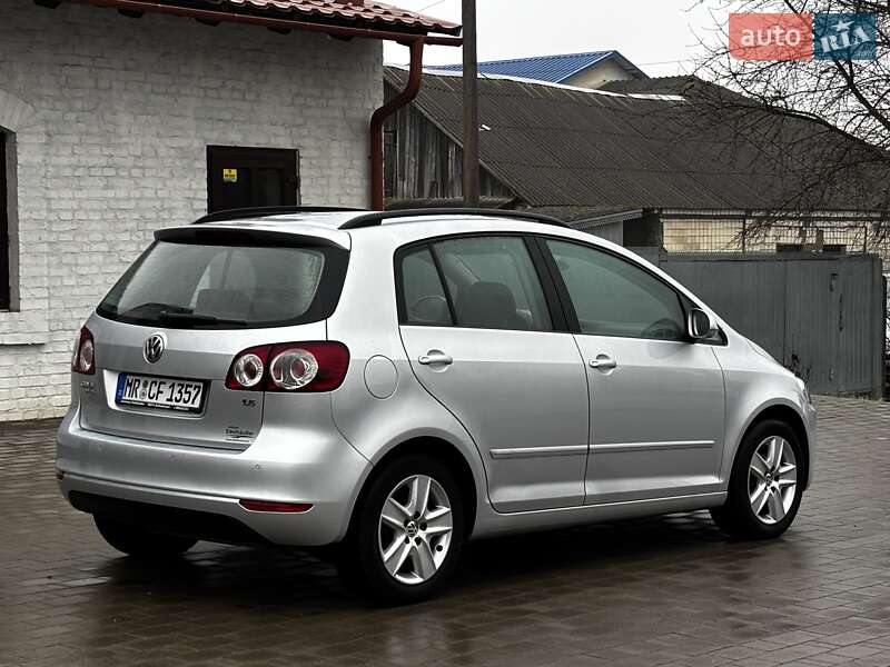 Хэтчбек Volkswagen Golf Plus 2010 в Красилове