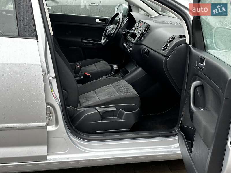 Хэтчбек Volkswagen Golf Plus 2010 в Красилове