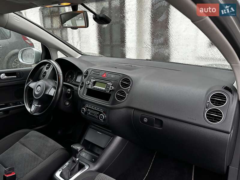 Хэтчбек Volkswagen Golf Plus 2010 в Красилове