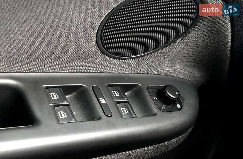 Хэтчбек Volkswagen Golf Plus 2010 в Красилове