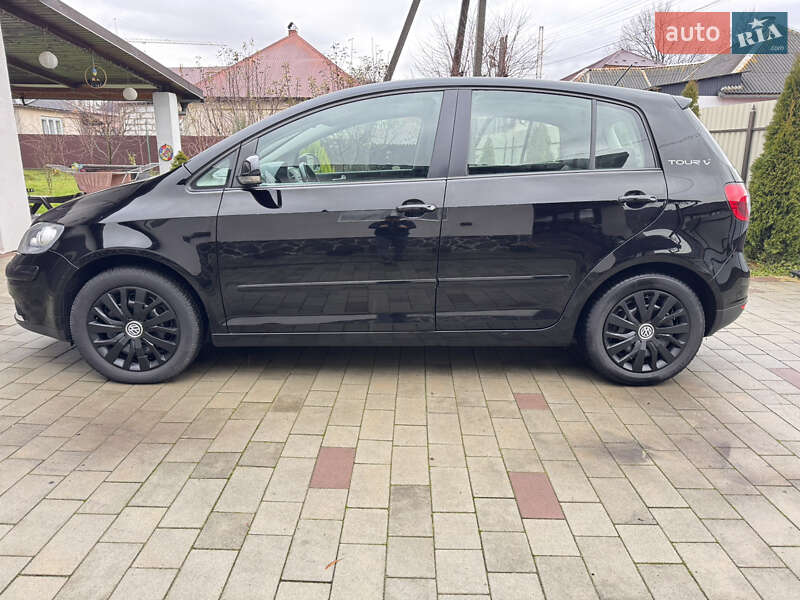 Хэтчбек Volkswagen Golf Plus 2008 в Сваляве