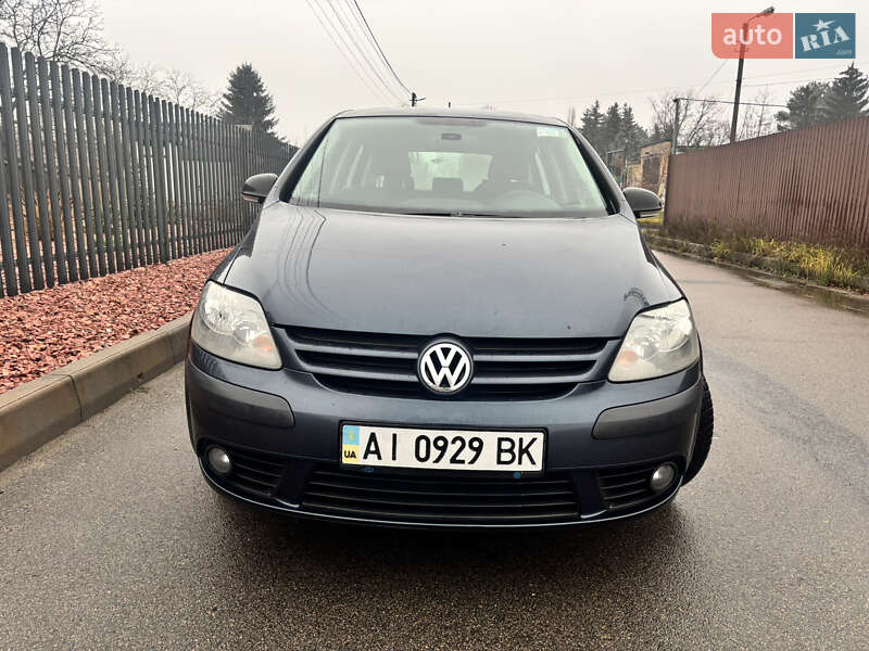 Хэтчбек Volkswagen Golf Plus 2008 в Вышгороде
