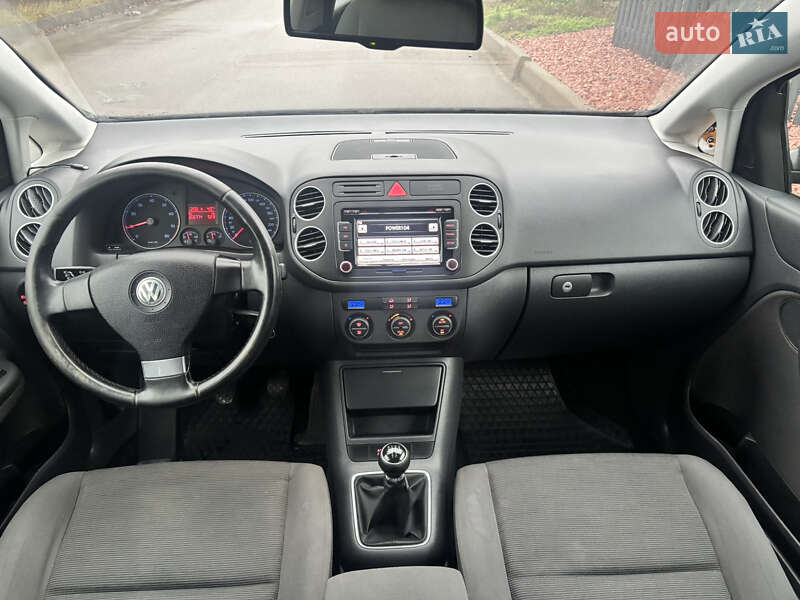 Хэтчбек Volkswagen Golf Plus 2008 в Вышгороде