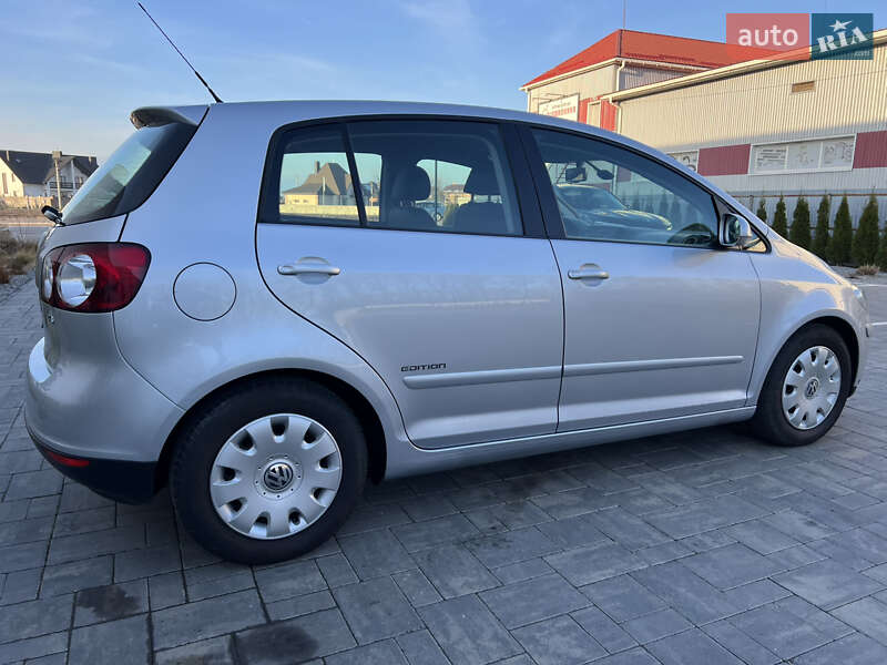 Хэтчбек Volkswagen Golf Plus 2008 в Луцке