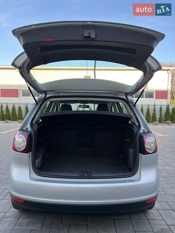 Хэтчбек Volkswagen Golf Plus 2008 в Луцке