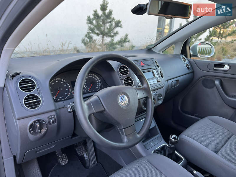 Хэтчбек Volkswagen Golf Plus 2008 в Луцке