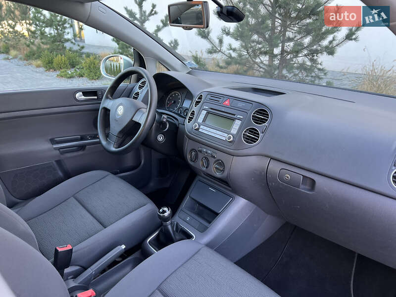 Хэтчбек Volkswagen Golf Plus 2008 в Луцке