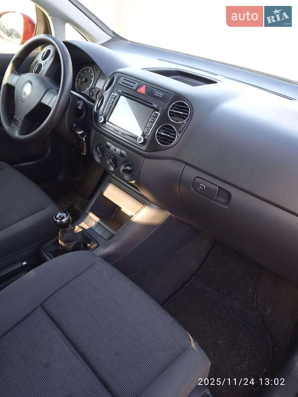 Хэтчбек Volkswagen Golf Plus 2005 в Городке