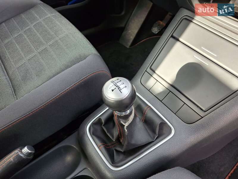 Хэтчбек Volkswagen Golf Plus 2006 в Конотопе