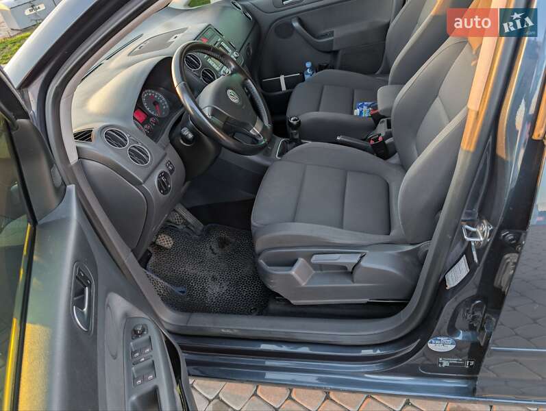 Хетчбек Volkswagen Golf Plus 2006 в Новомосковську