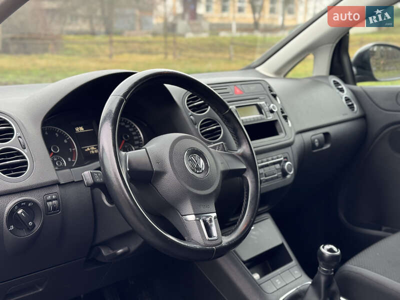 Хетчбек Volkswagen Golf Plus 2009 в Конотопі