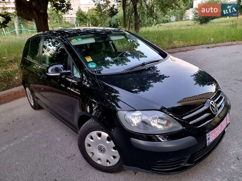 Хэтчбек Volkswagen Golf Plus 2006 в Харькове