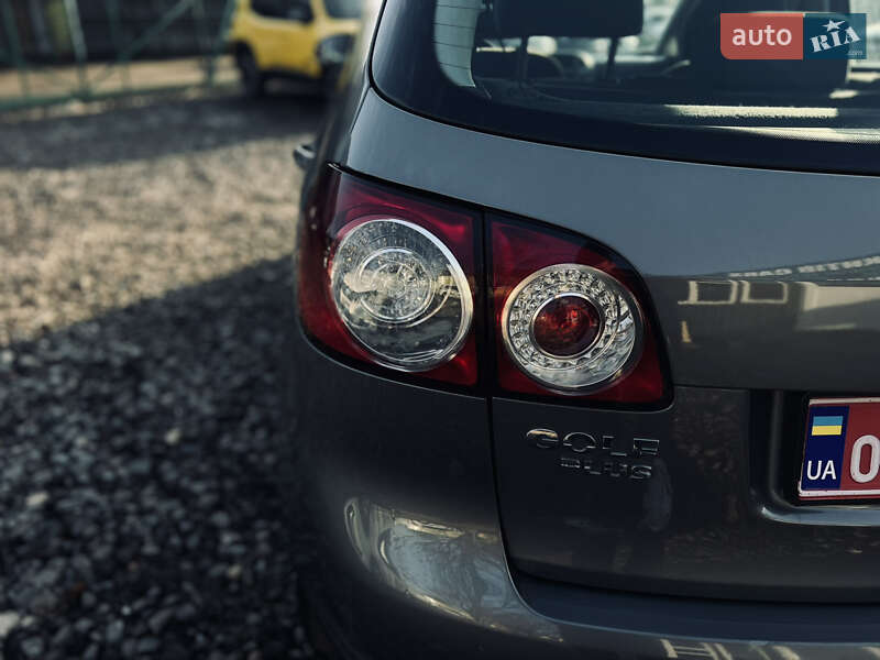 Хэтчбек Volkswagen Golf Plus 2009 в Полтаве