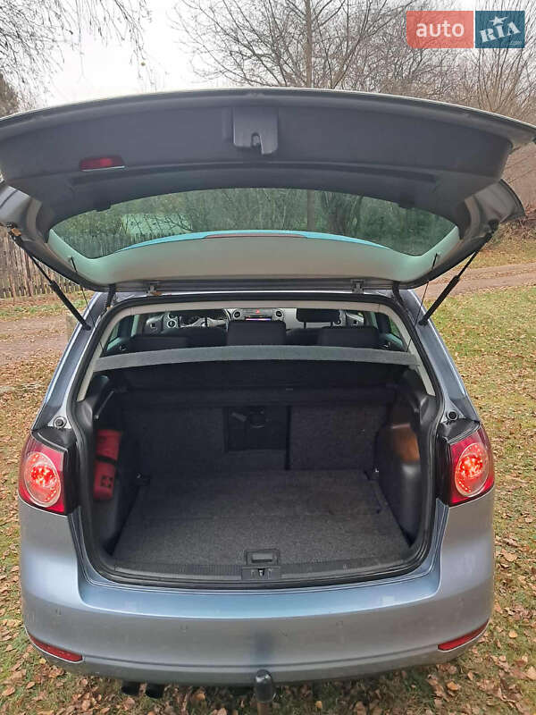 Хэтчбек Volkswagen Golf Plus 2011 в Ужгороде
