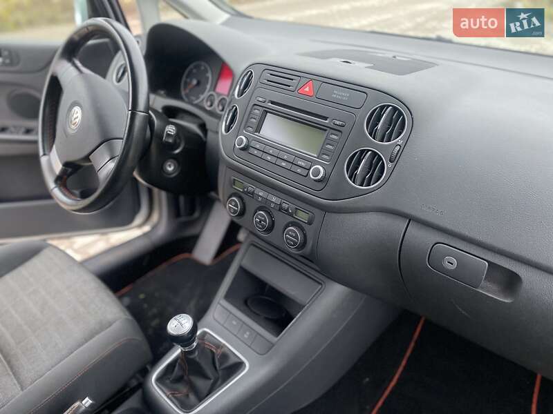 Хэтчбек Volkswagen Golf Plus 2006 в Львове