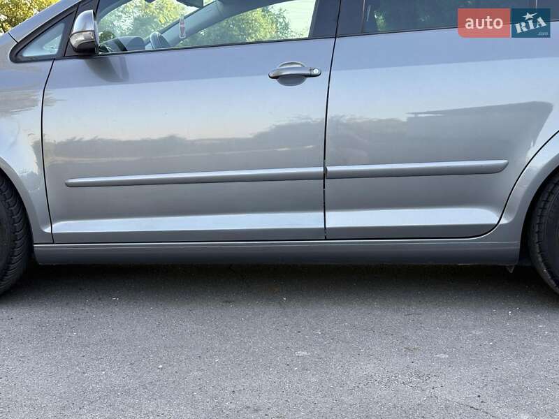 Хэтчбек Volkswagen Golf Plus 2008 в Новой Ушице