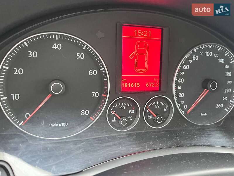 Хэтчбек Volkswagen Golf Plus 2008 в Добровеличковке