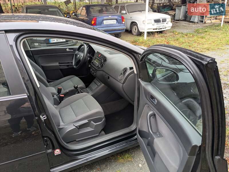 Хетчбек Volkswagen Golf Plus 2005 в Звягелі фото 20 Хетчбек Volkswagen Golf Plus 2005 в Звягелі
