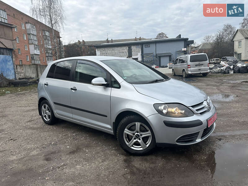 Хэтчбек Volkswagen Golf Plus 2005 в Нежине