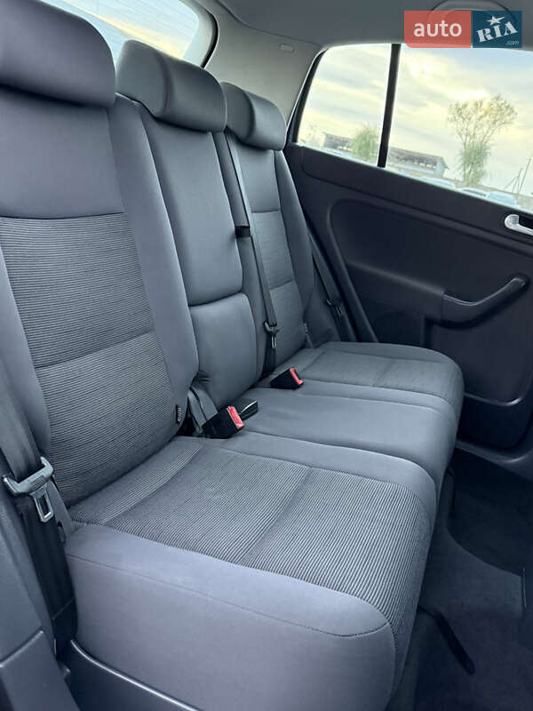 Хетчбек Volkswagen Golf Plus 2006 в Стрию