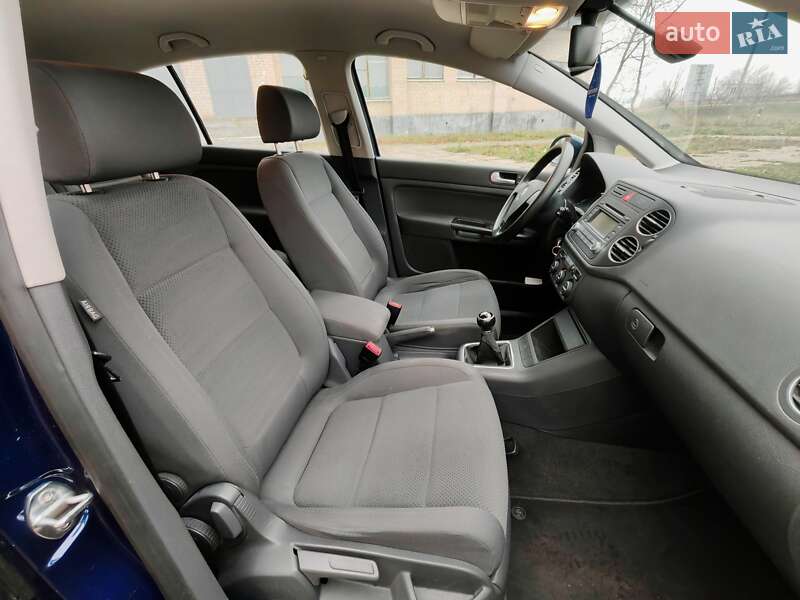 Хэтчбек Volkswagen Golf Plus 2006 в Александрие