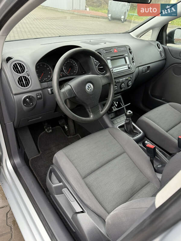 Хэтчбек Volkswagen Golf Plus 2006 в Луцке