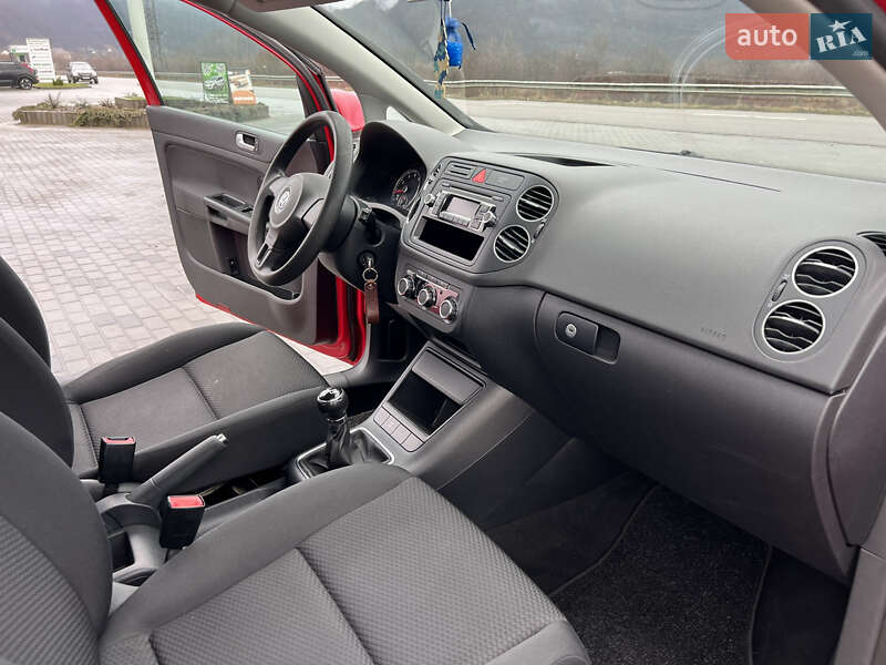 Хетчбек Volkswagen Golf Plus 2009 в Хусті фото 44 Хетчбек Volkswagen Golf Plus 2009 в Хусті