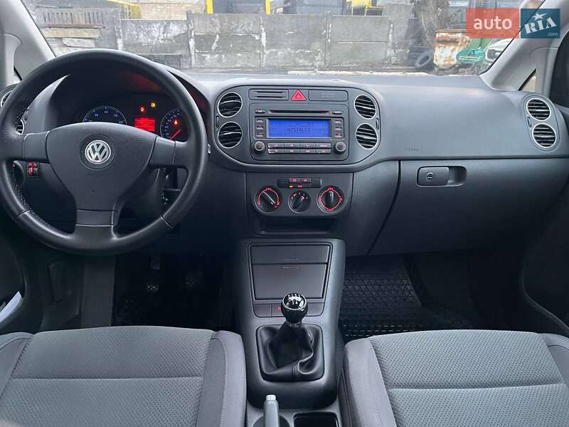 Хэтчбек Volkswagen Golf Plus 2006 в Киеве фото 13 Хэтчбек Volkswagen Golf Plus 2006 в Киеве