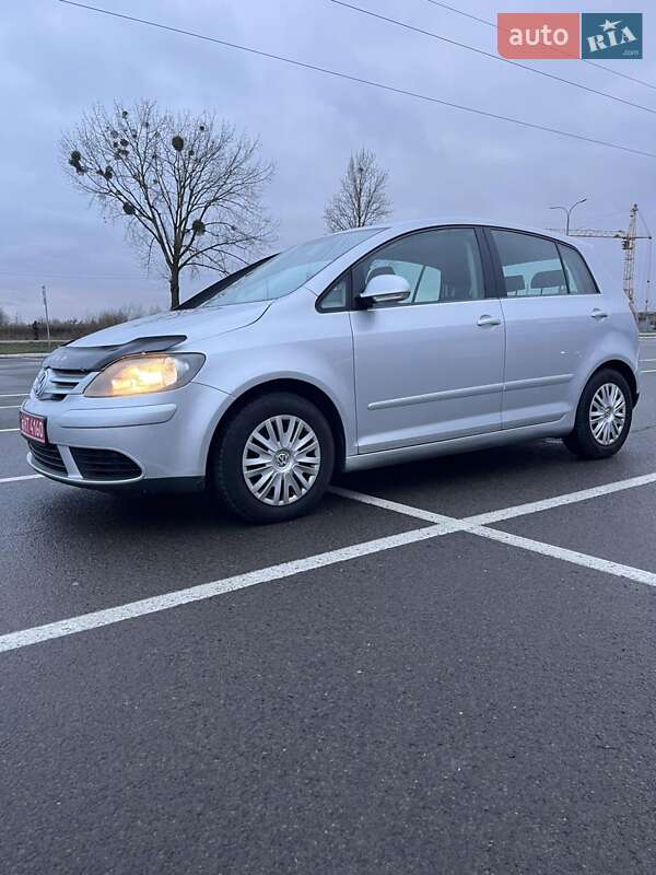 Хэтчбек Volkswagen Golf Plus 2006 в Луцке