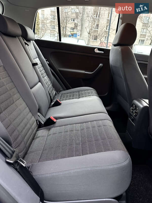 Хетчбек Volkswagen Golf Plus 2008 в Житомирі