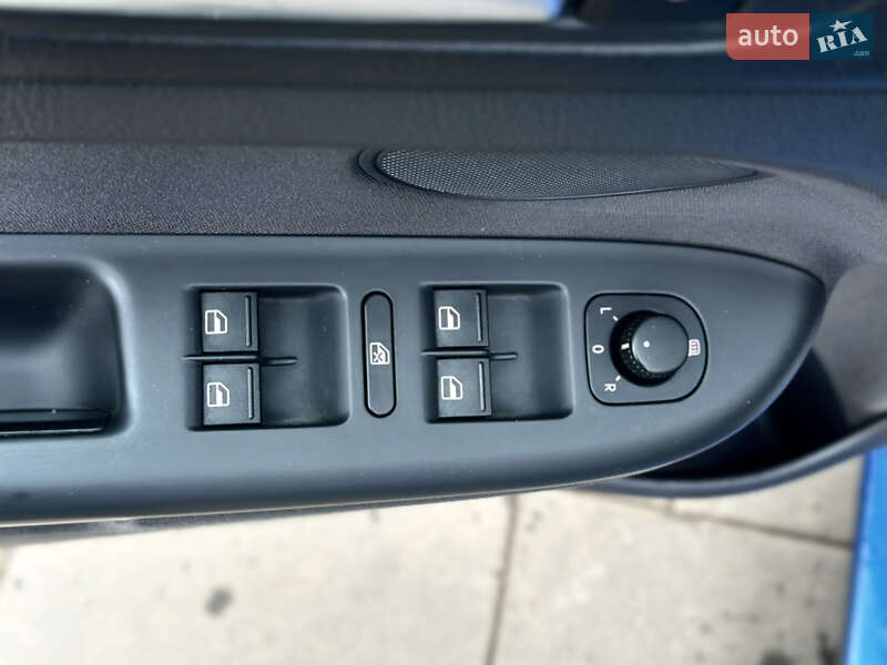 Хетчбек Volkswagen Golf Plus 2008 в Житомирі