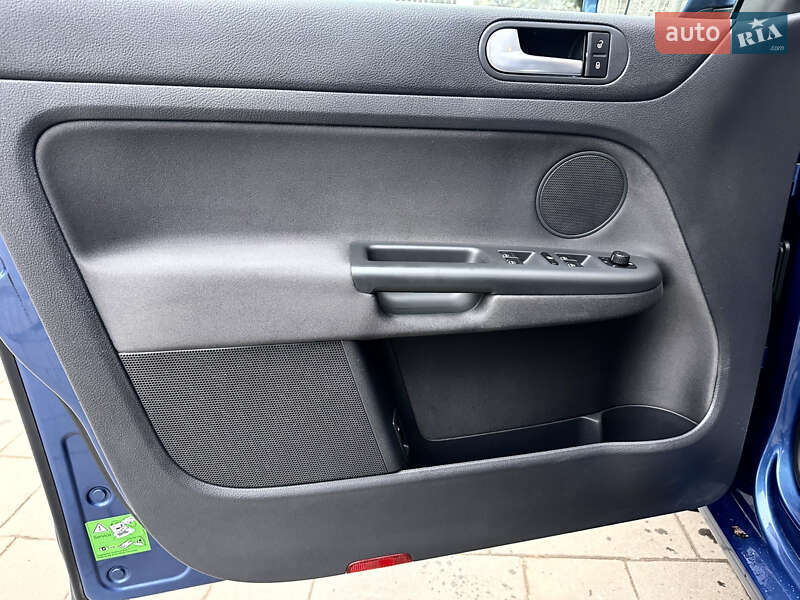 Хетчбек Volkswagen Golf Plus 2008 в Житомирі