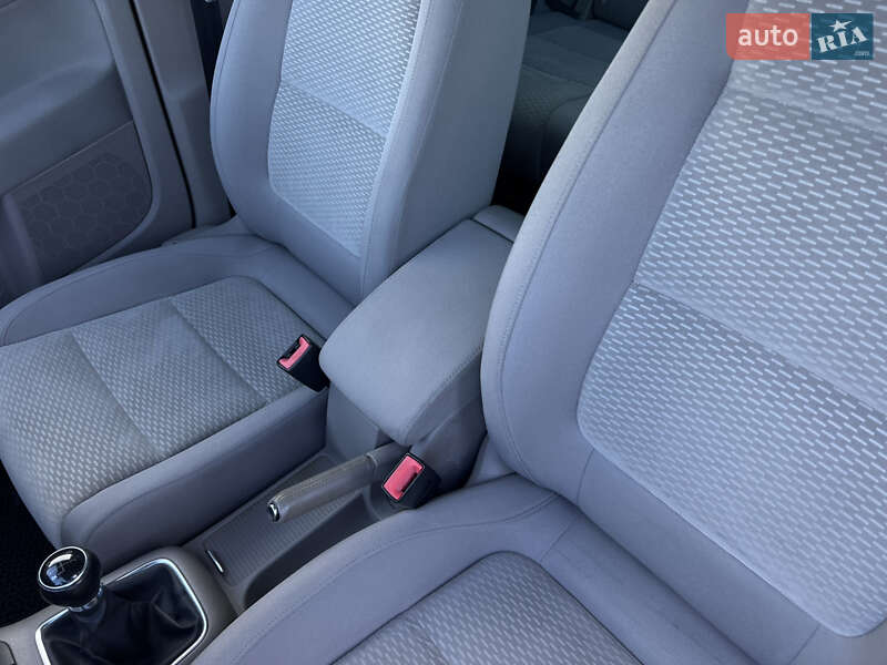 Хэтчбек Volkswagen Golf Plus 2009 в Нововолынске фото 20 Хэтчбек Volkswagen Golf Plus 2009 в Нововолынске